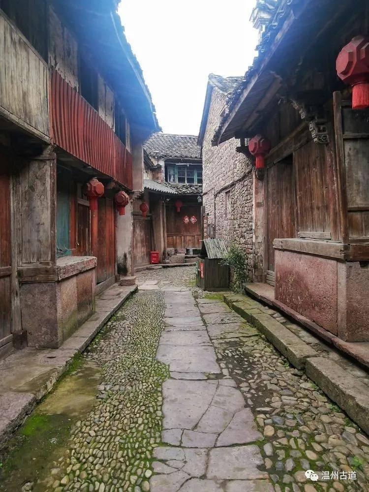 新基金建仓节奏有所加快 部分新基金已经加仓到较高位置 建仓两大方向